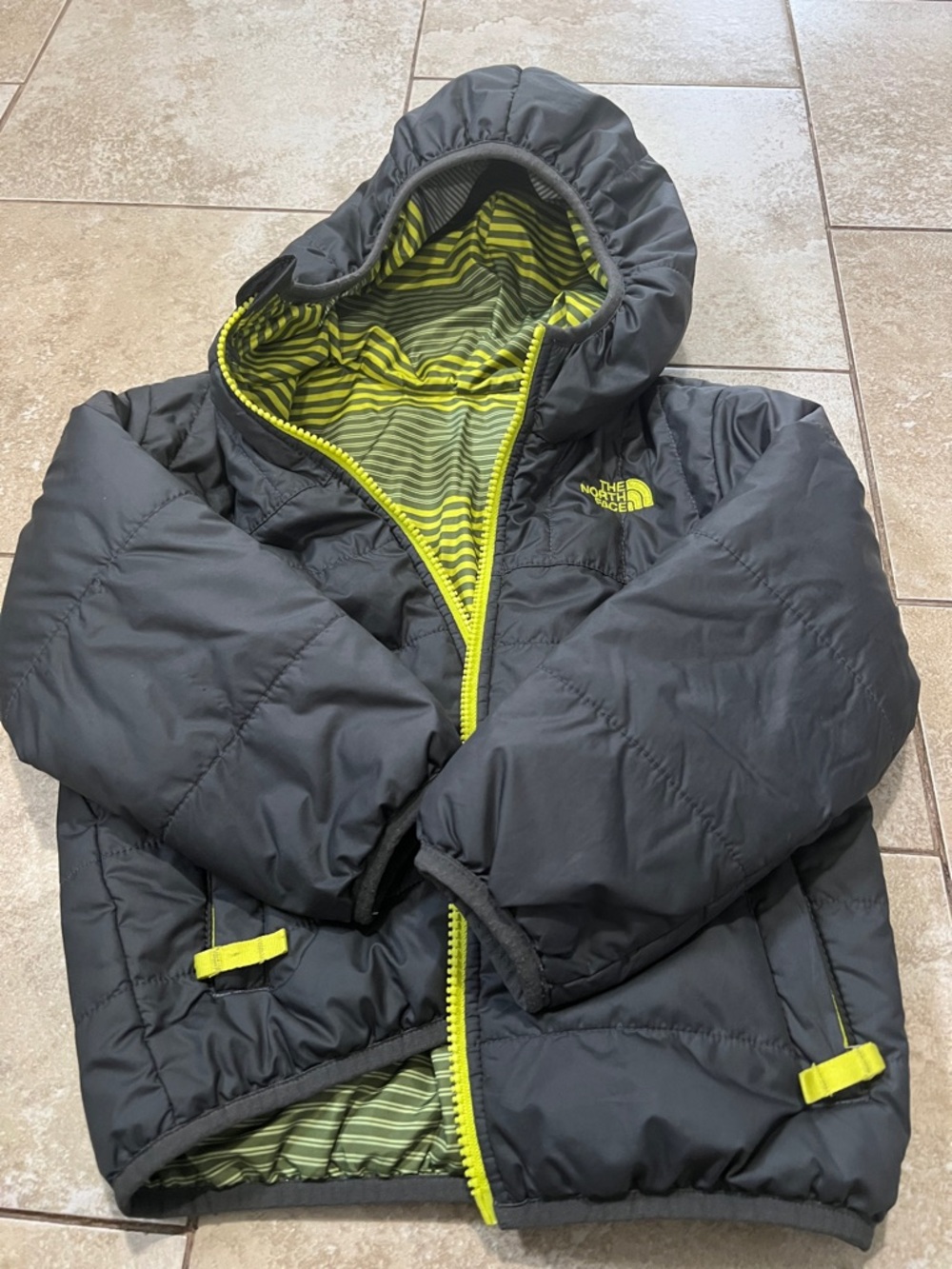 The North Face kids jacket - Picture 7 of 10